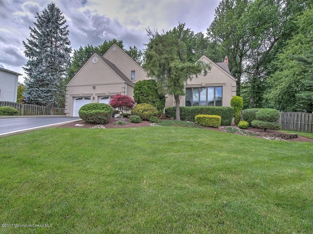 Property Photo:  7 Rand Court  NJ 07746 
