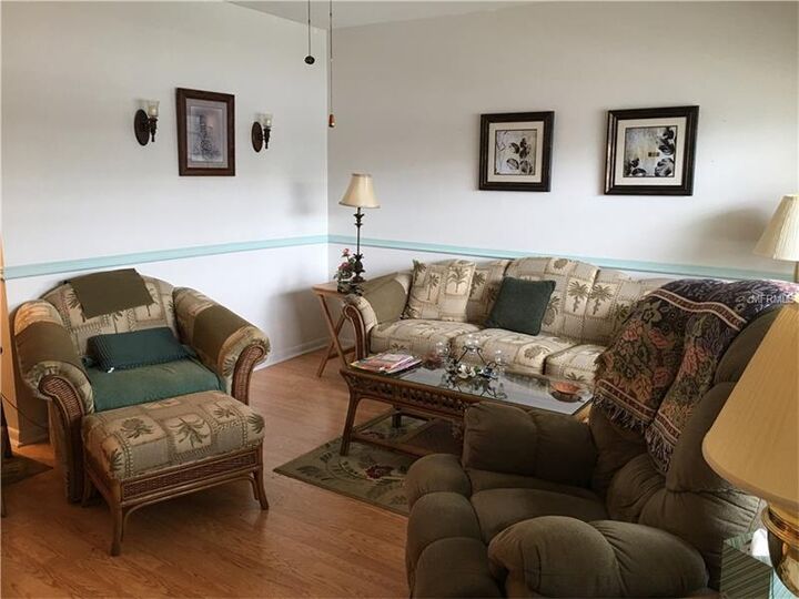 Property Photo: 5810 21st Street N 12 FL 33714