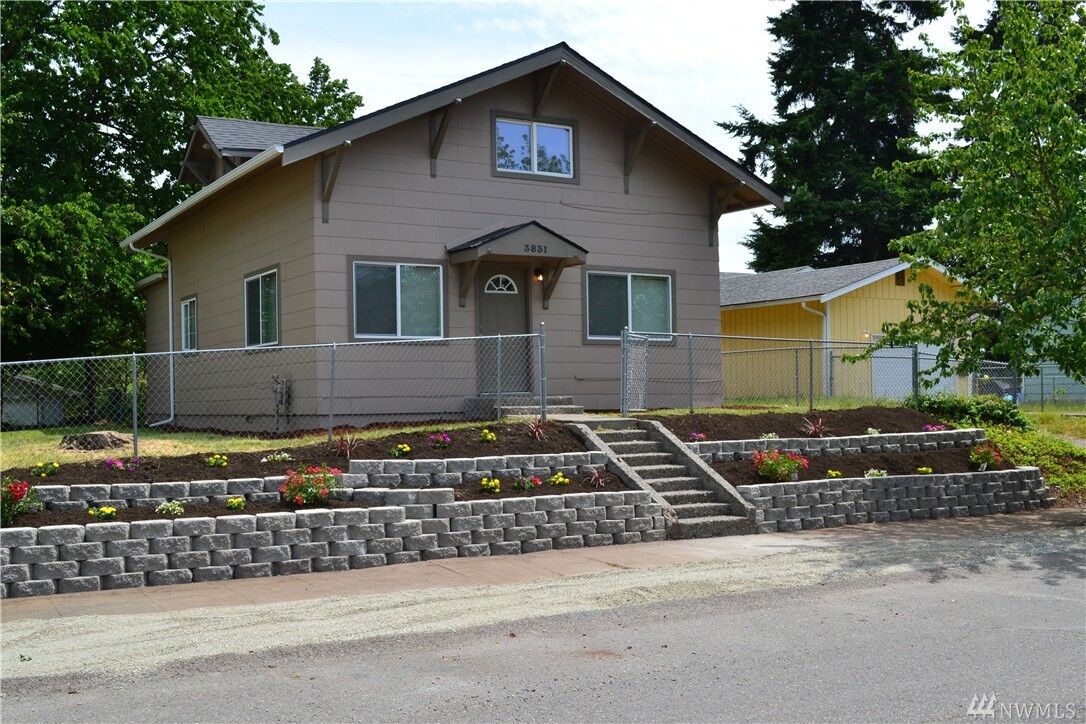 Property Photo: 3831 E I St WA 98404