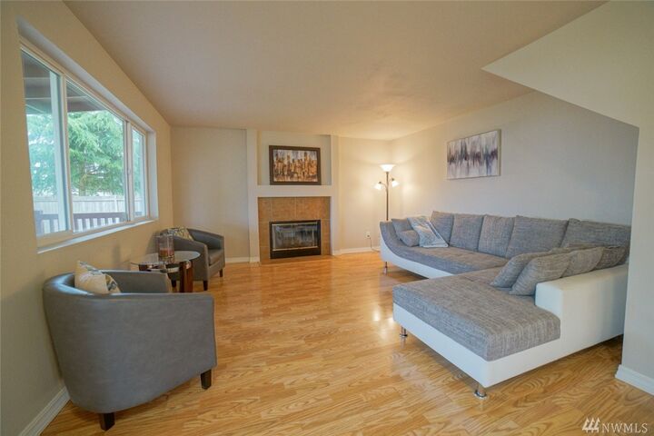 Property Photo: 21812 41st Av Ct E WA 98387