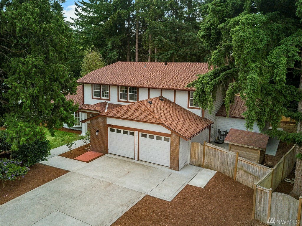 Property Photo:  3017 130th Place NE  WA 98005 