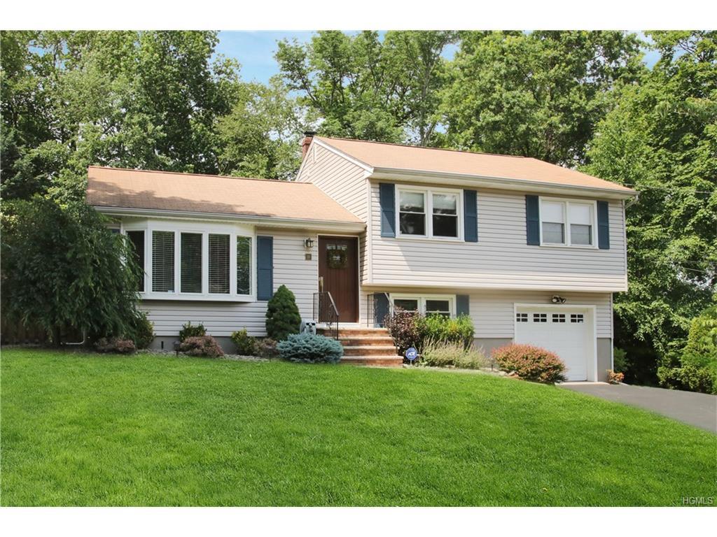 Property Photo:  10 Clearview Road  NY 10956 