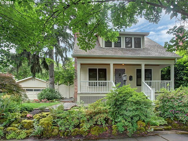 Property Photo: 5827 SE 15th Ave OR 97202
