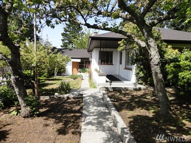 Property Photo:  1014 NW 178th St  WA 98177 