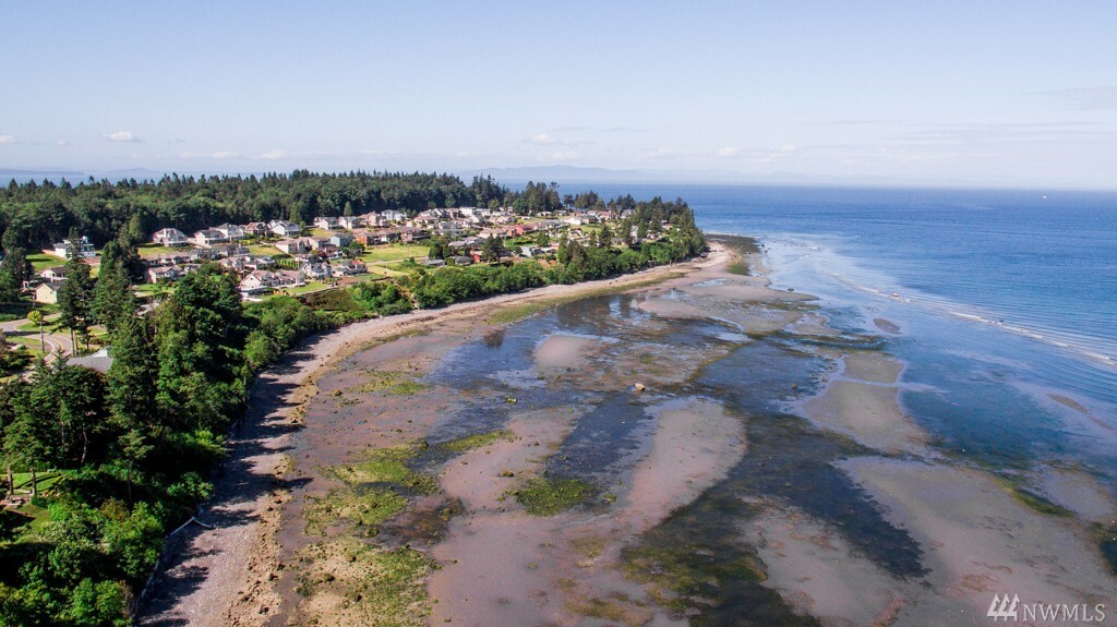 Property Photo:  6989 Birch Bay Dr  WA 98230 