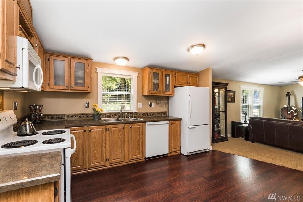Property Photo: 3310 141st St Ct NW WA 98332
