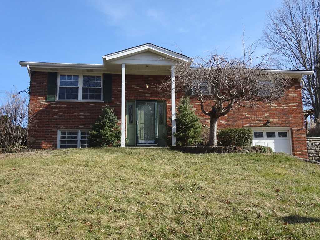 Property Photo:  739 Saint Matthews Circle  KY 41015 