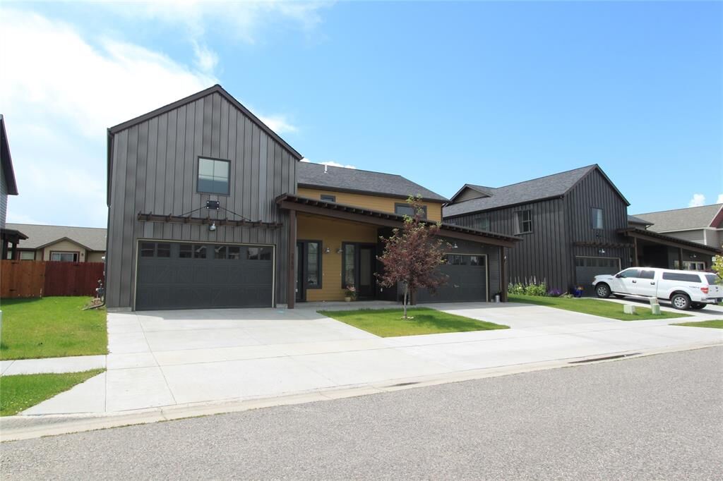 Property Photo: 2750 Hedgerow Ct MT 59718