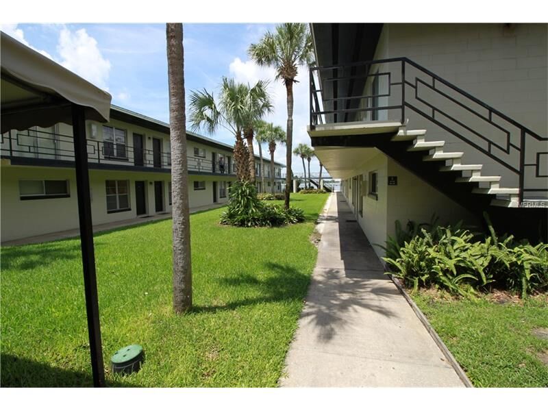 Property Photo:  4328 Edgewater Drive E102  FL 32804 