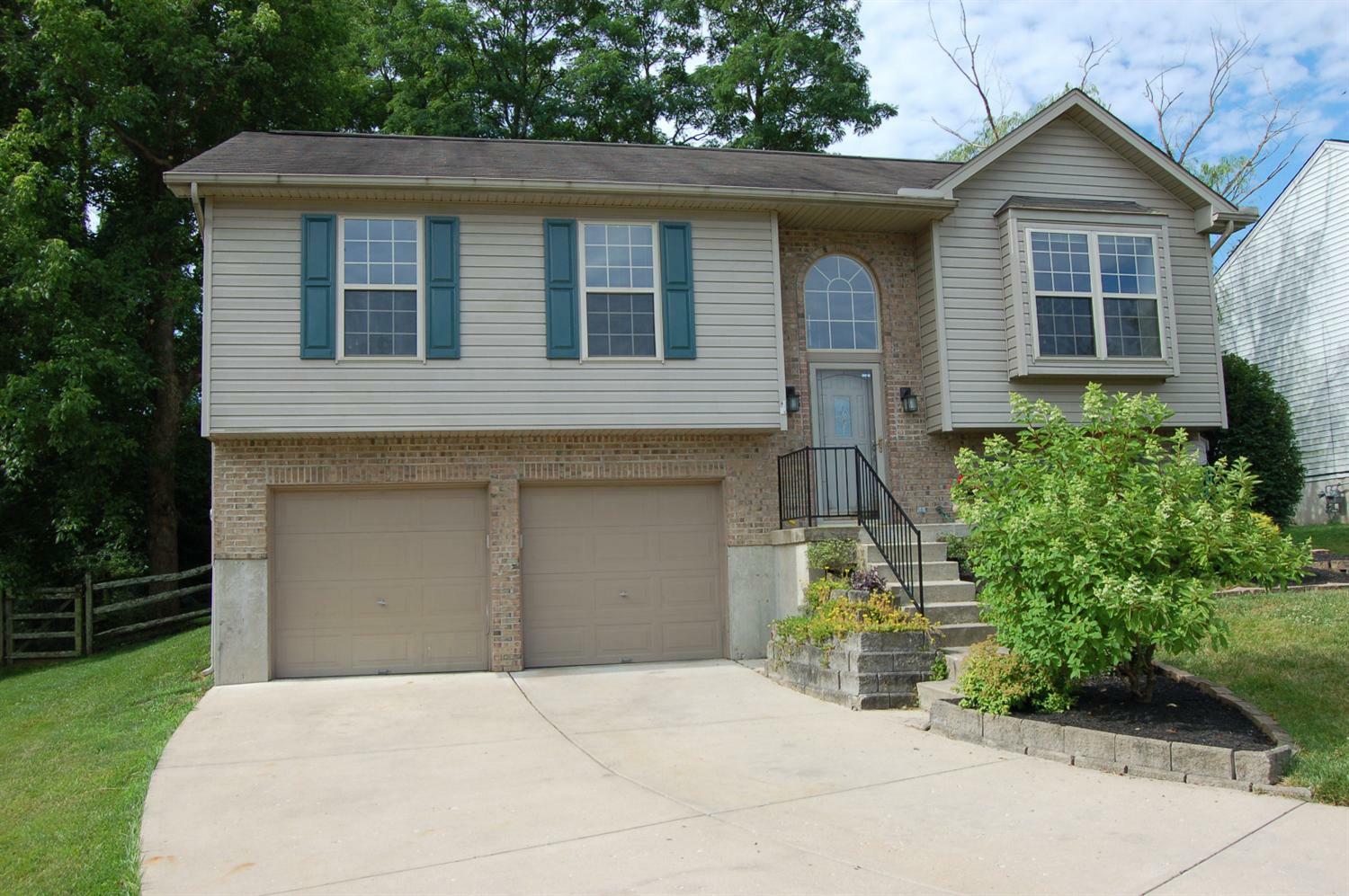 Property Photo: 1207 Farmcrest Drive KY 41091