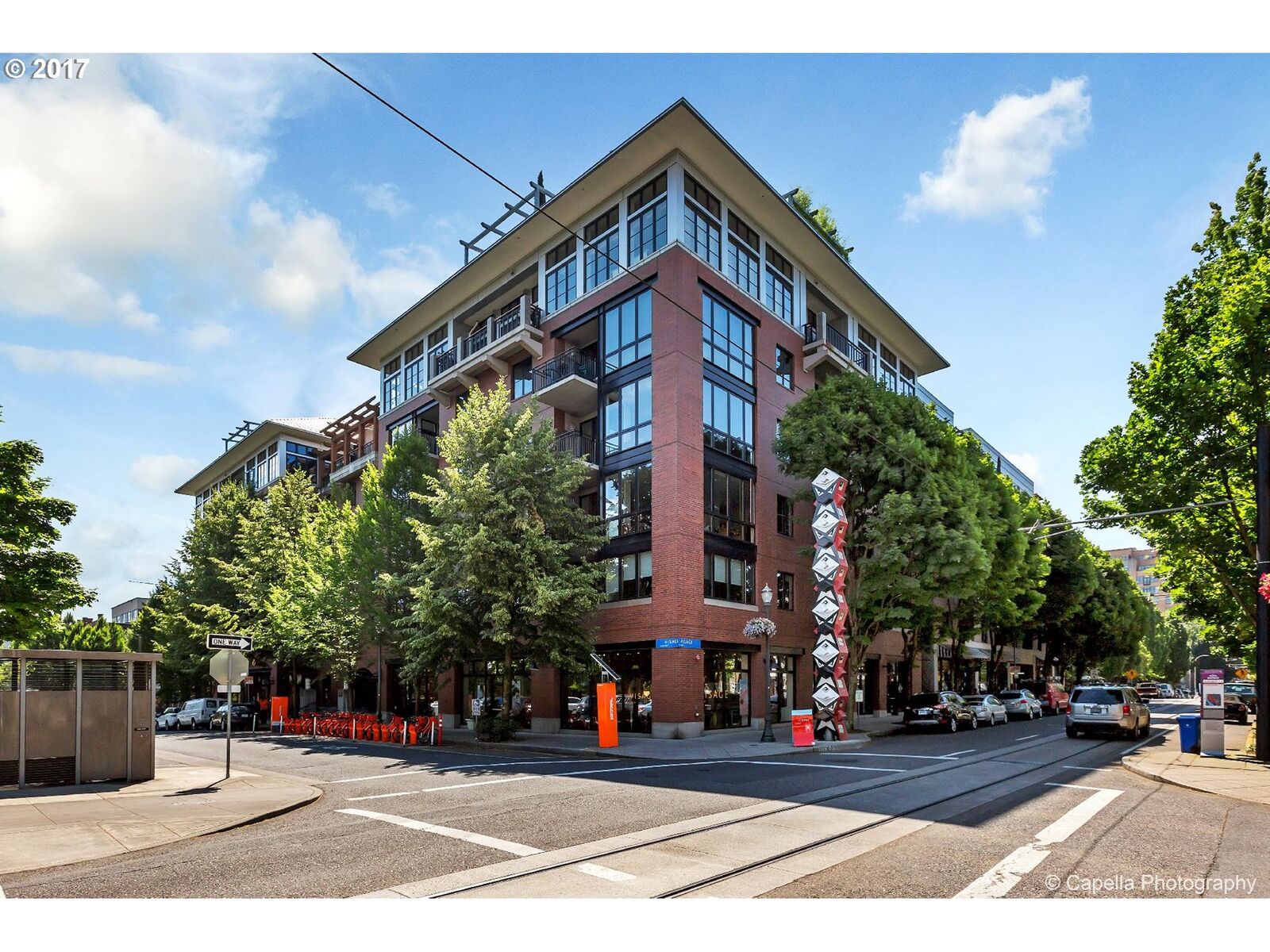 Property Photo:  1030 NW Johnson St 217  OR 97209 