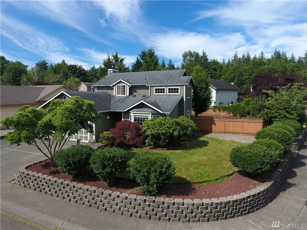Property Photo: 30401 Kummer Ave WA 98010