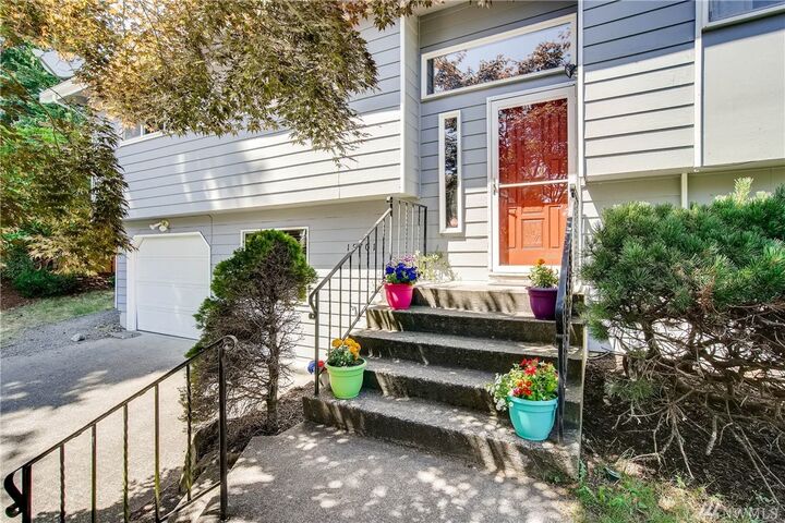 Property Photo: 18701 W 62nd Place WA 98037