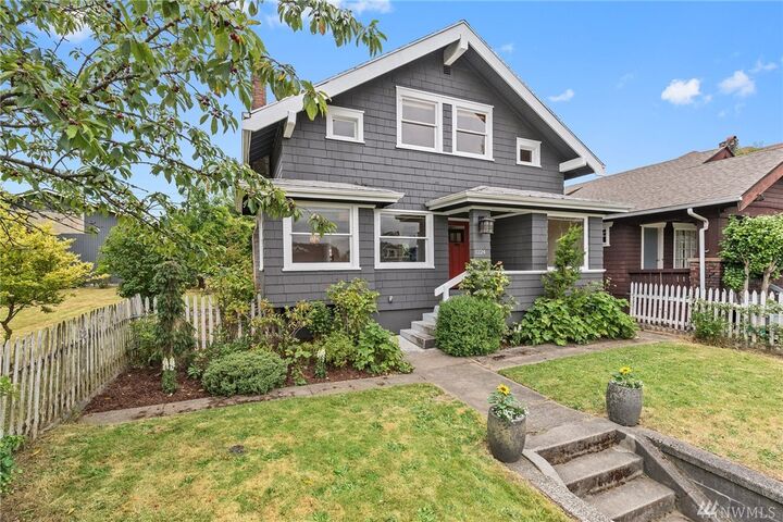 Property Photo:  1224 S Ainsworth Ave  WA 98405 