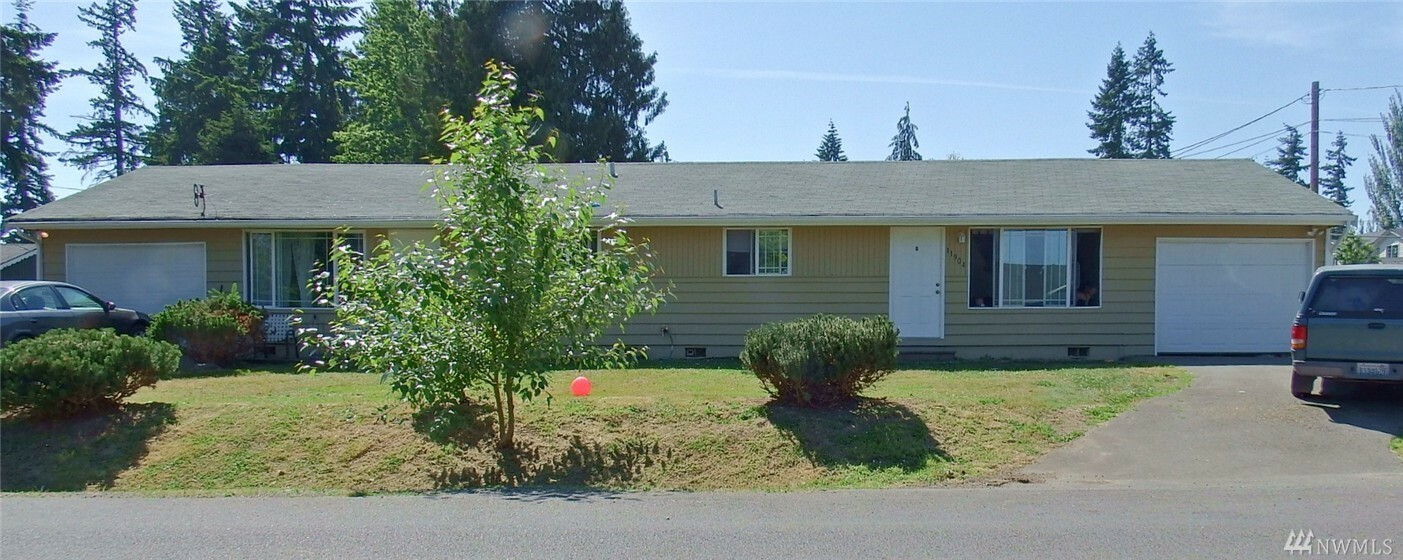 Property Photo:  11904 2nd Dr SE A,B,C  WA 98208 