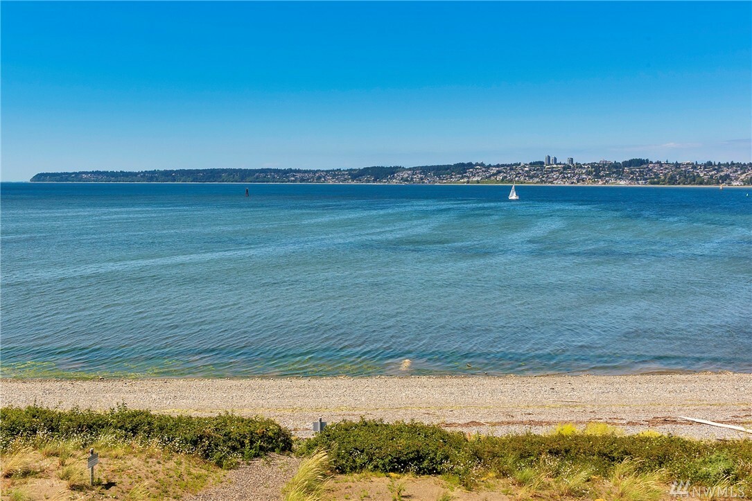 Property Photo:  9495 Semiahmoo Pkwy 5  WA 98230 