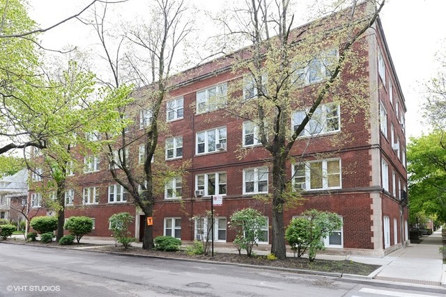 Property Photo: 6750 Newgard Avenue 1 IL 60626