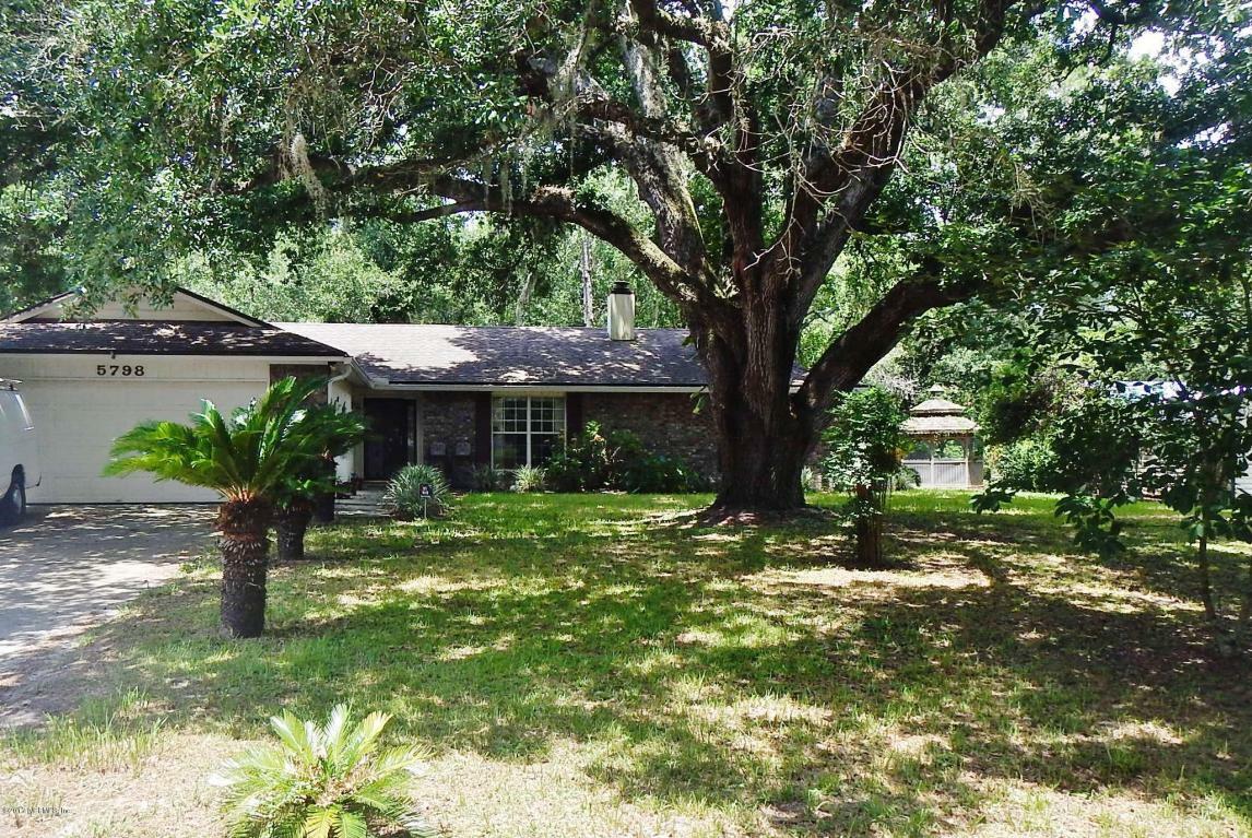 Property Photo:  5798 Country Mill Court  FL 32222 