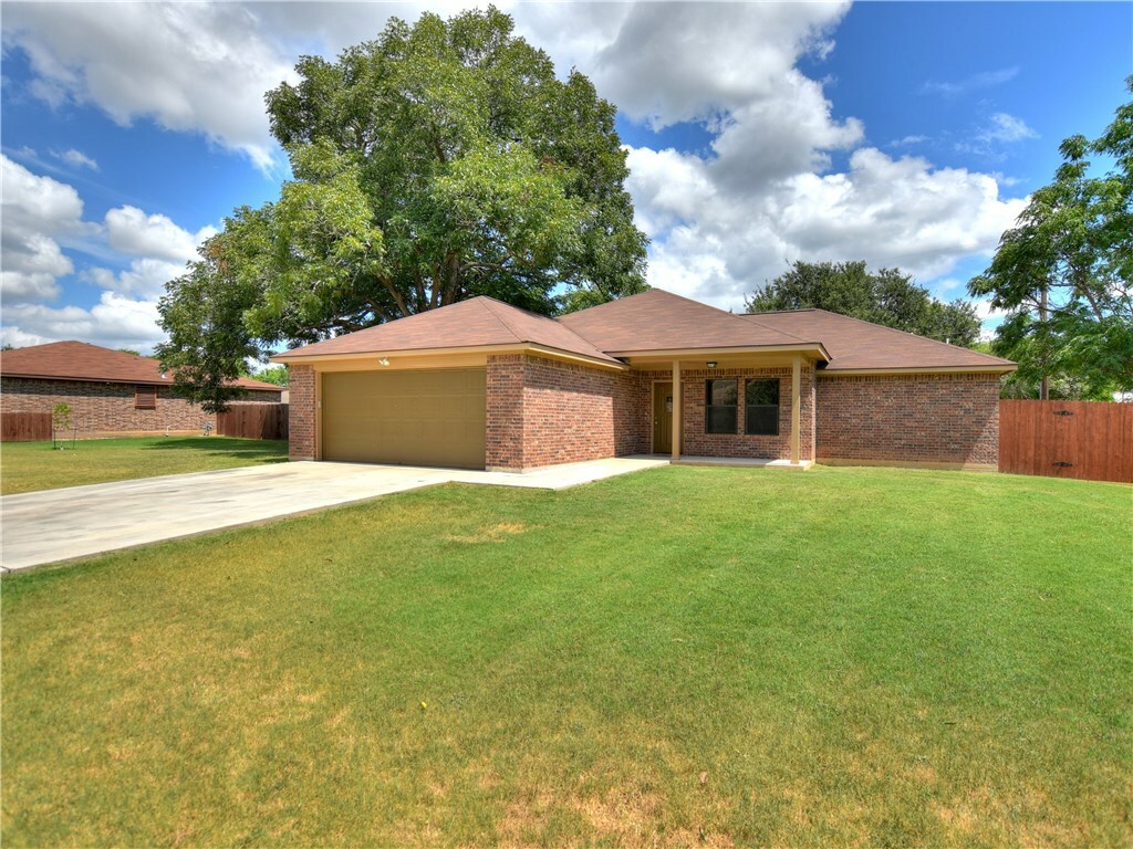 Property Photo:  408 Laurel Street  TX 78602 