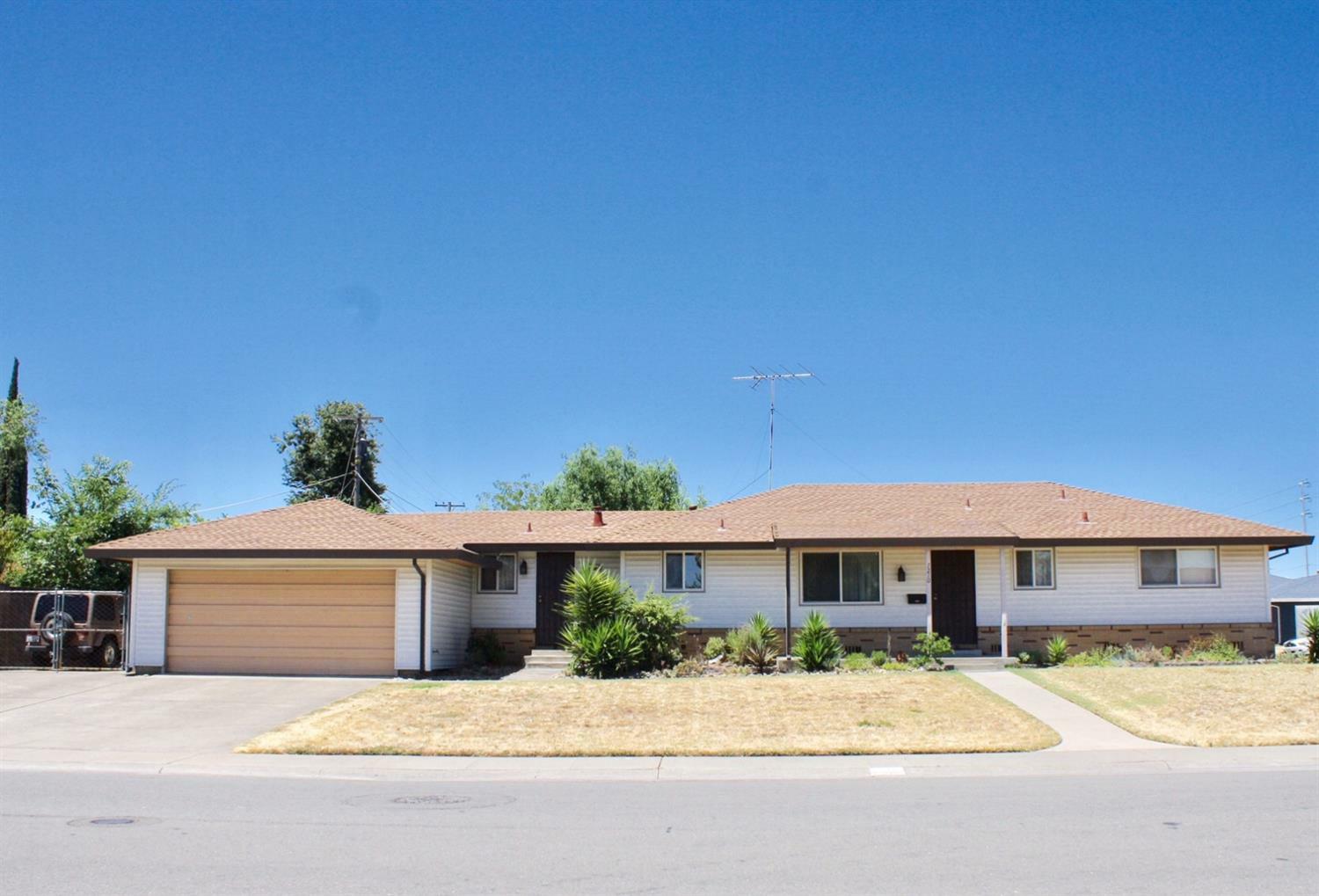 Property Photo:  7210 Chandler Drive  CA 95828 