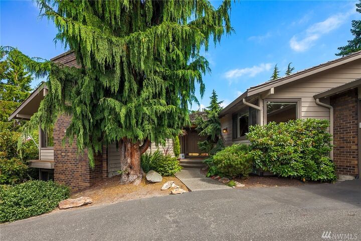 3016 93rd Place NE  Clyde Hill WA 98004 photo