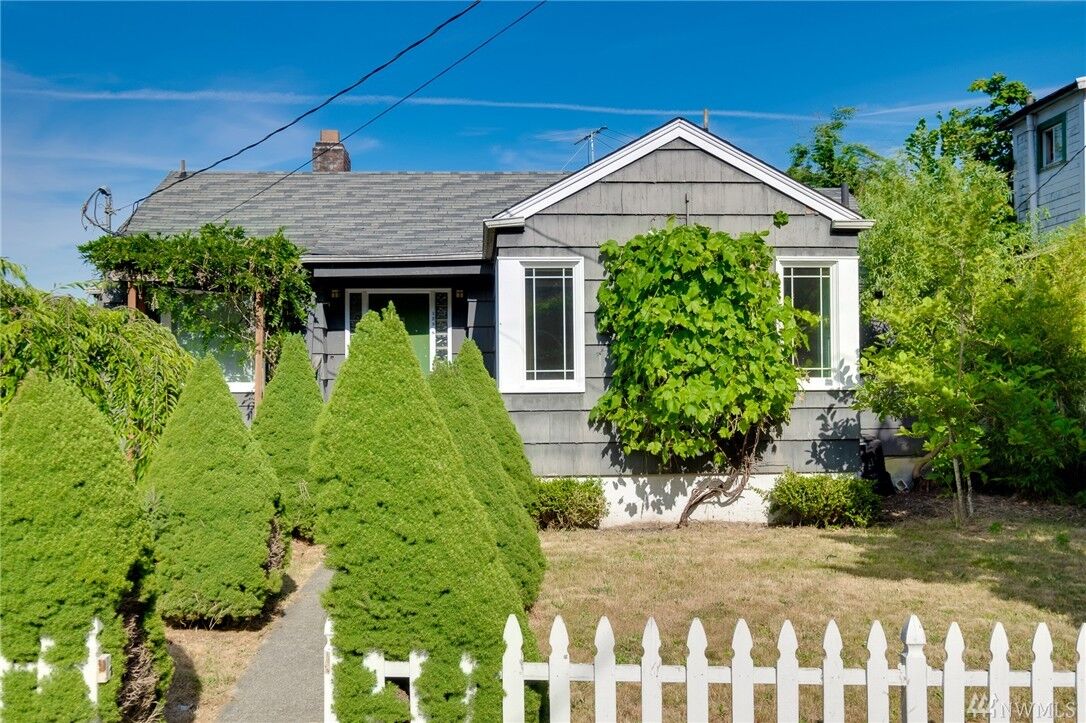 Property Photo:  128 N Cambrian Ave  WA 98311 