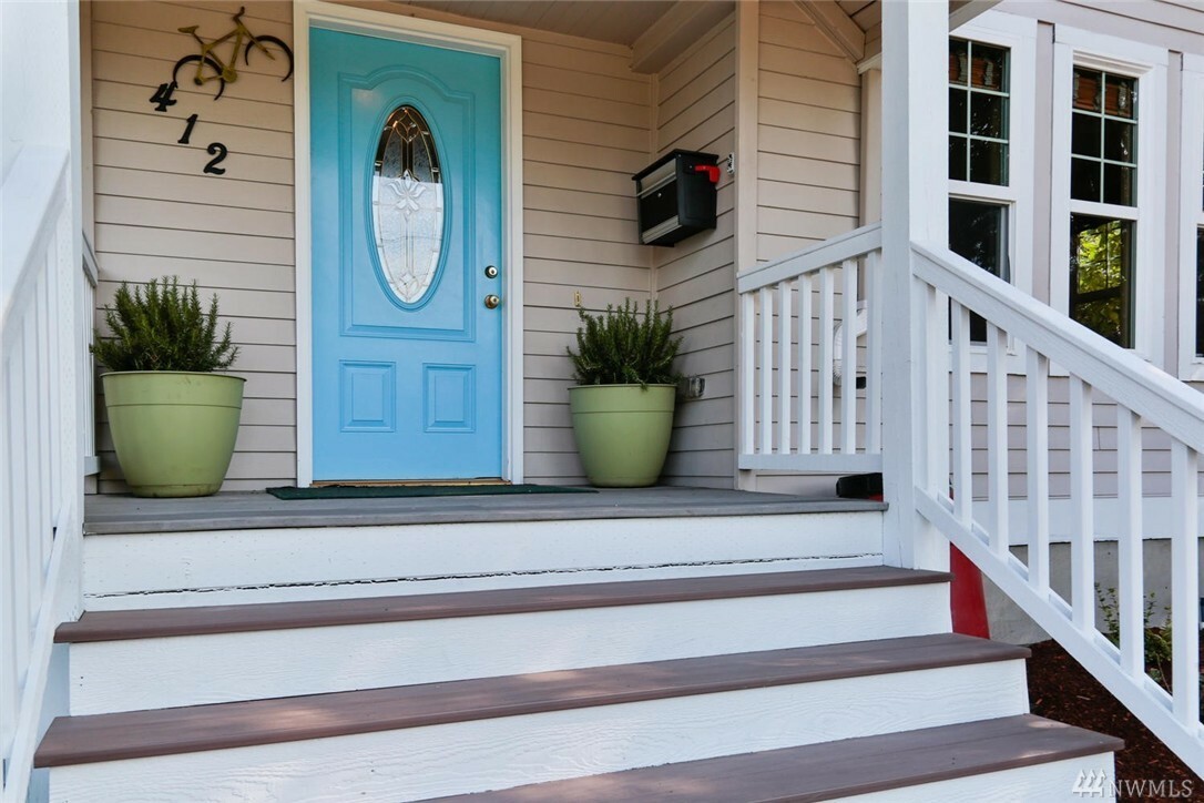 Property Photo: 412 NW 70th St WA 98117