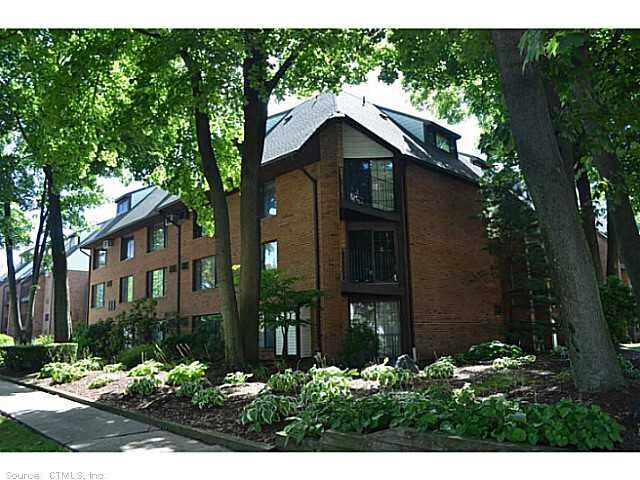 Property Photo:  183 Loomis Drive 110  CT 06107 