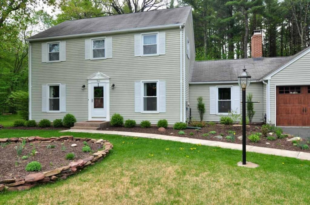 Property Photo:  9 Lexington Drive  CT 06026 