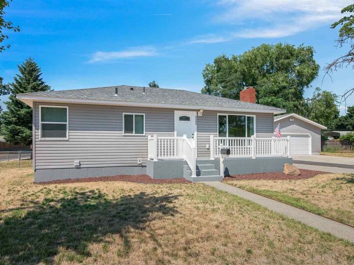 5509 N A St  Spokane WA 99205 photo