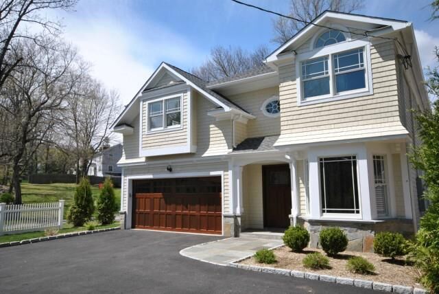 Property Photo:  119 Parade Hill Road  CT 06840 