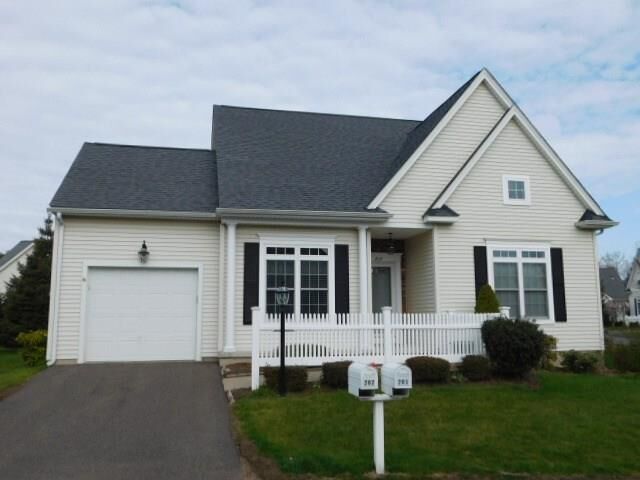 Property Photo: 202 Kenswick Lane CT 06095