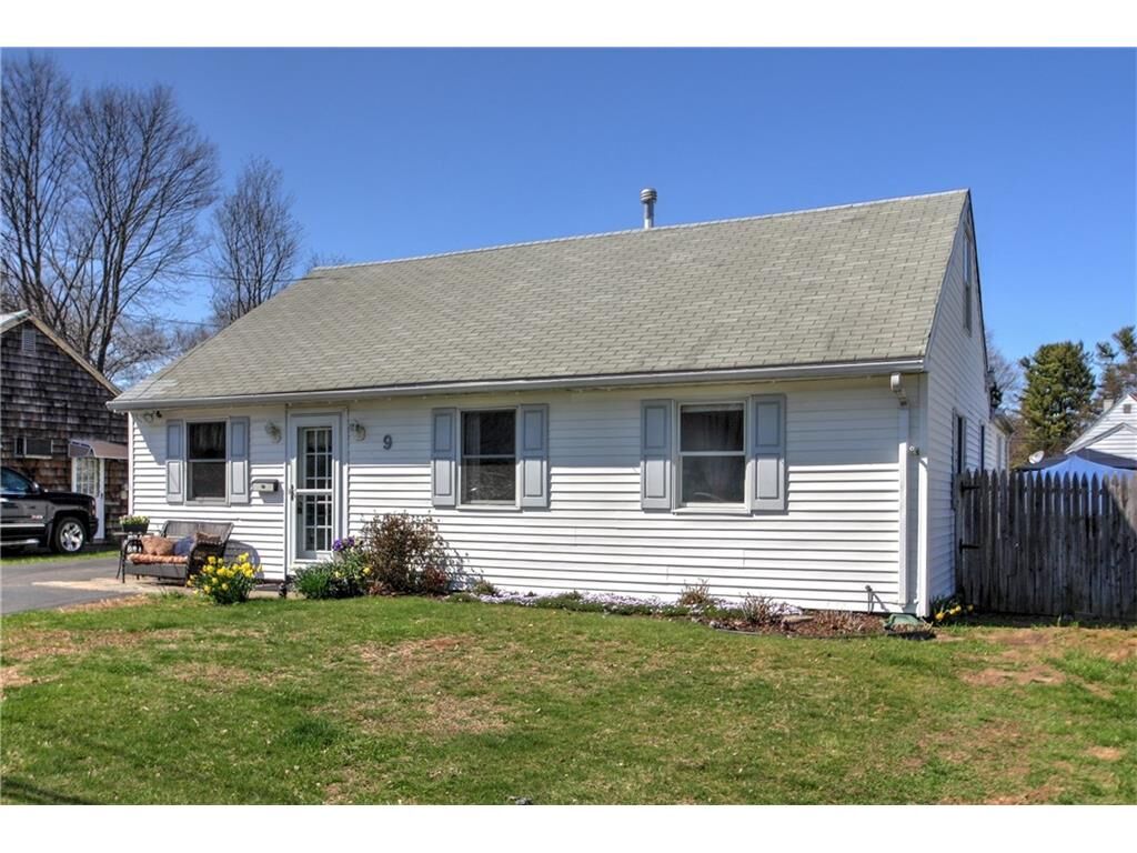 Property Photo:  9 Freemont Avenue  CT 06460 