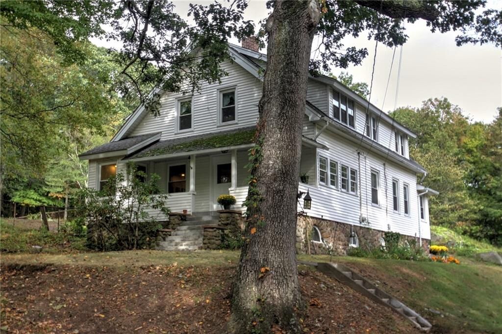 Property Photo: 811 Dogburn Road CT 06477