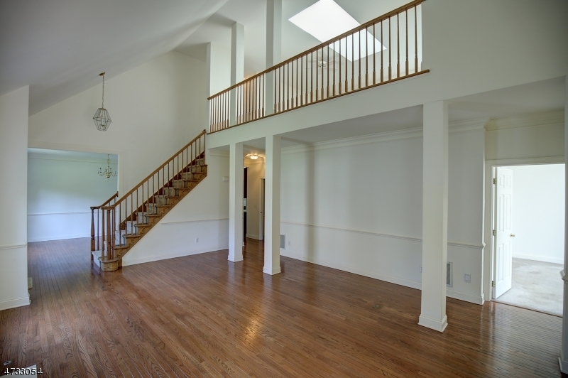 Property Photo:  28 Princeton Ct  NJ 07920 