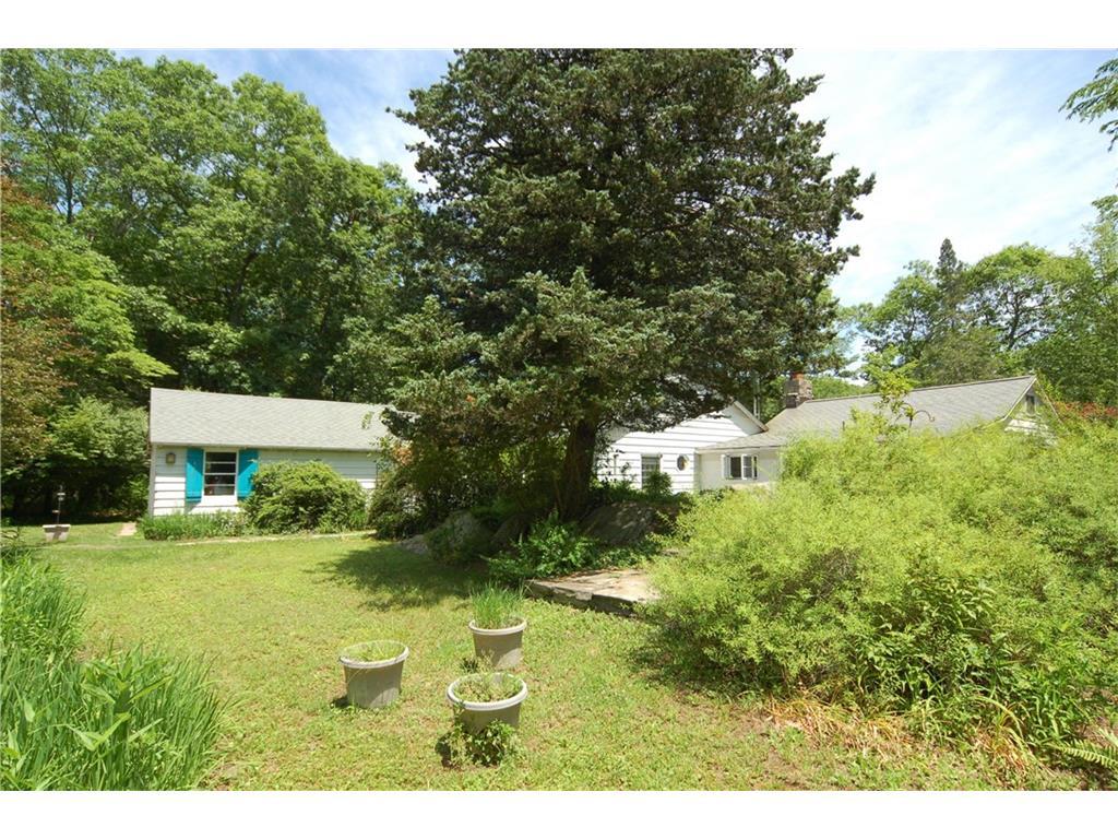 Property Photo:  49 Dinglebrook Lane  CT 06470 