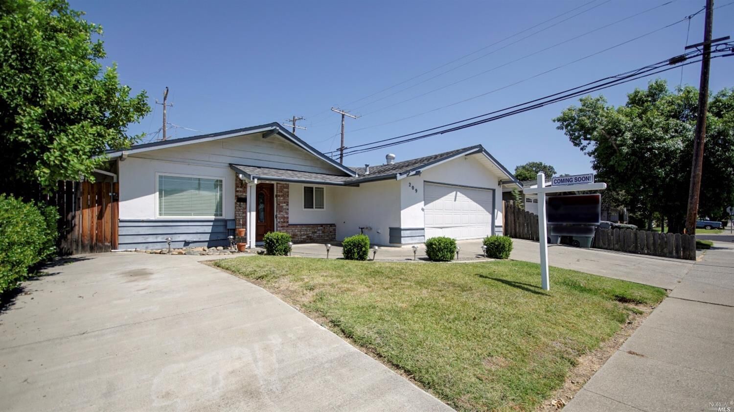 Property Photo:  209 North West Street  CA 95688