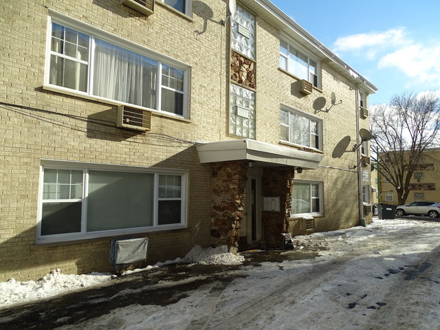 Property Photo: 8706 W Summerdale Avenue 3S IL 60656