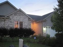 Property Photo: 1425 Stone Bridge Crossing IL 61108