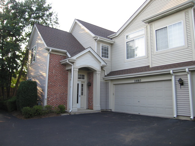 Property Photo:  1480 N Waterbury Circle 1480  IL 60074 