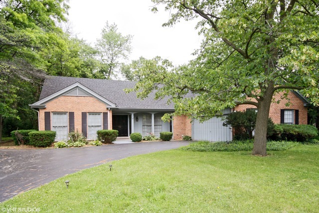 Property Photo:  37 Croydon Lane  IL 60523 