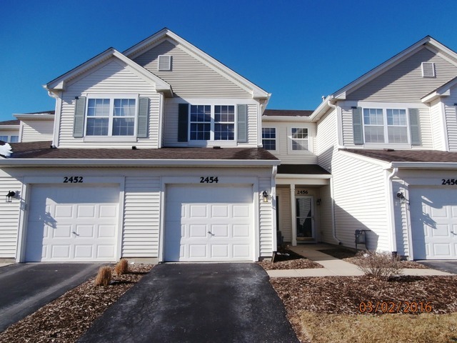 Property Photo: 2454 Golf Ridge Circle 2454 IL 60563