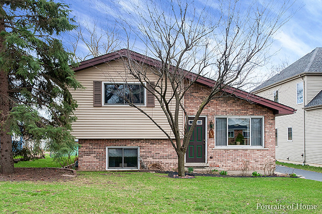 Property Photo: 586 Lorraine Avenue IL 60126