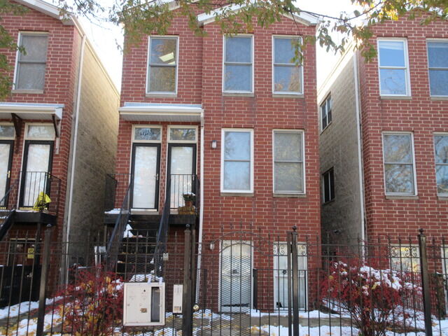 Property Photo:  120 S Leavitt Street 3  IL 60612 