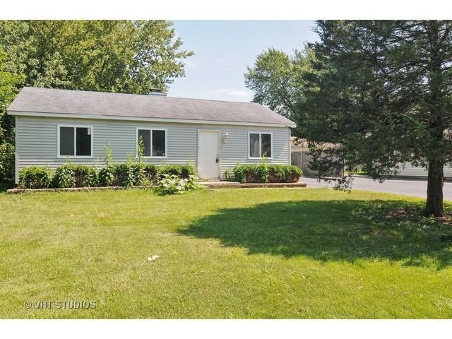 Property Photo: 25310 West Wayside Place IL 60046