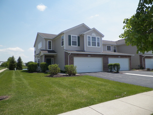 Property Photo: 1146 Freemont Street - IL 60560