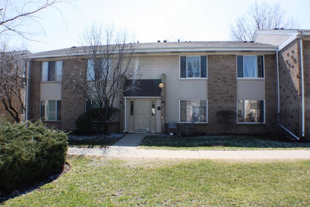 Property Photo:  1725 Robin Lane D  IL 60169 