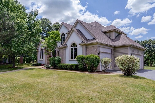 Property Photo:  1895 Fox Mead Circle  IL 60538 