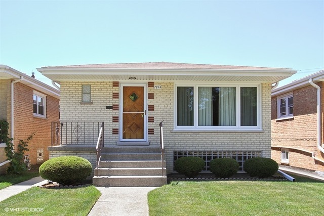 Property Photo: 7814 Leamington Avenue IL 60459