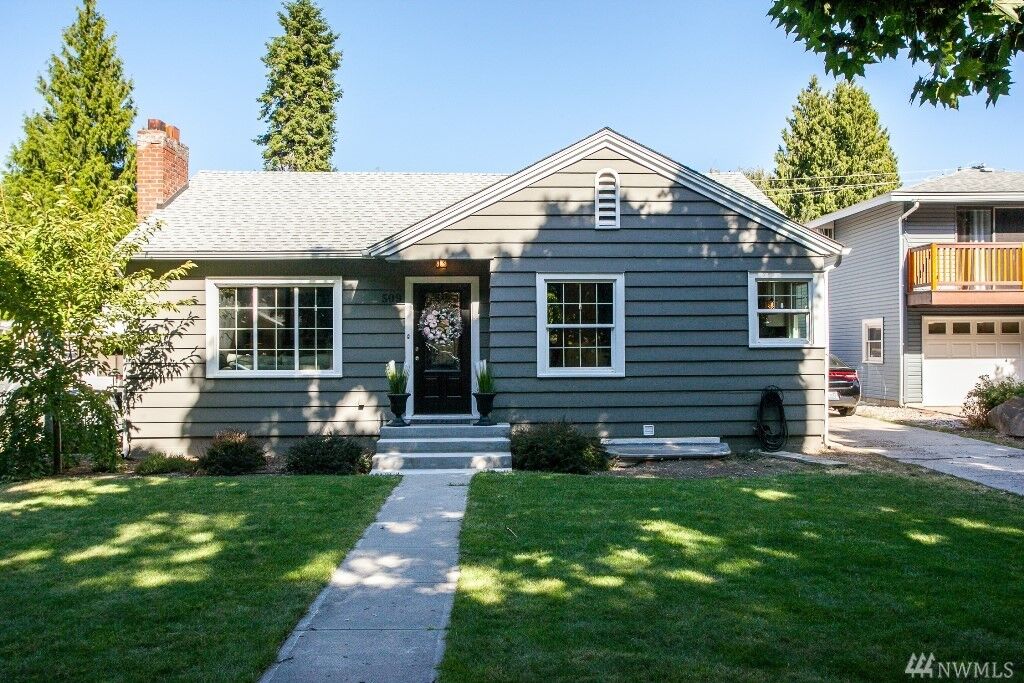 Property Photo:  509 Pioneer Dr  WA 98801